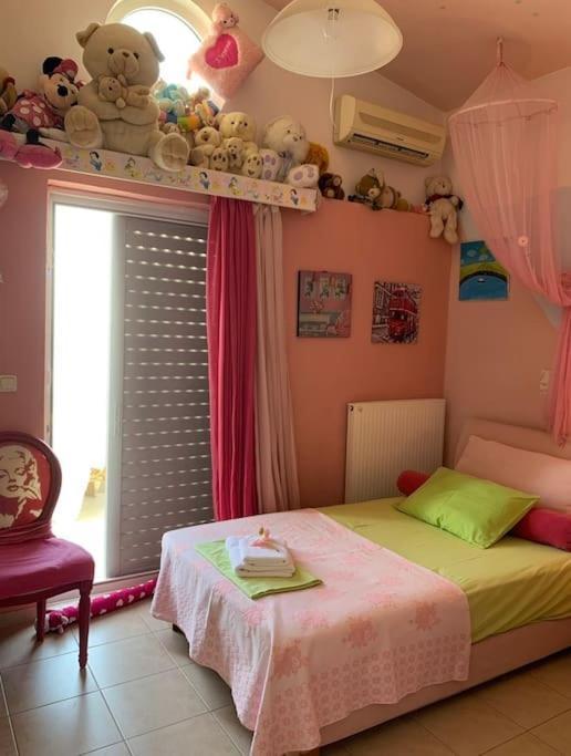 Marine's Lux Villa:golden Sunset וילה